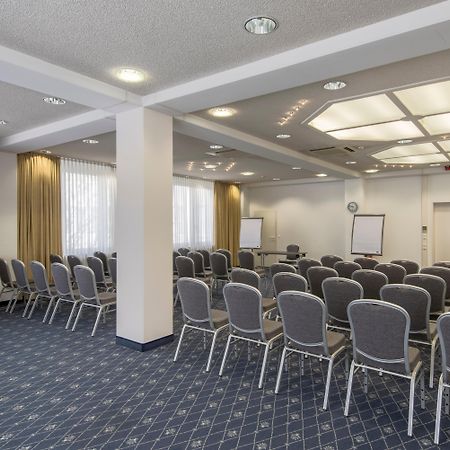 Holiday Inn Munich Unterhaching By Ihg Екстер'єр фото