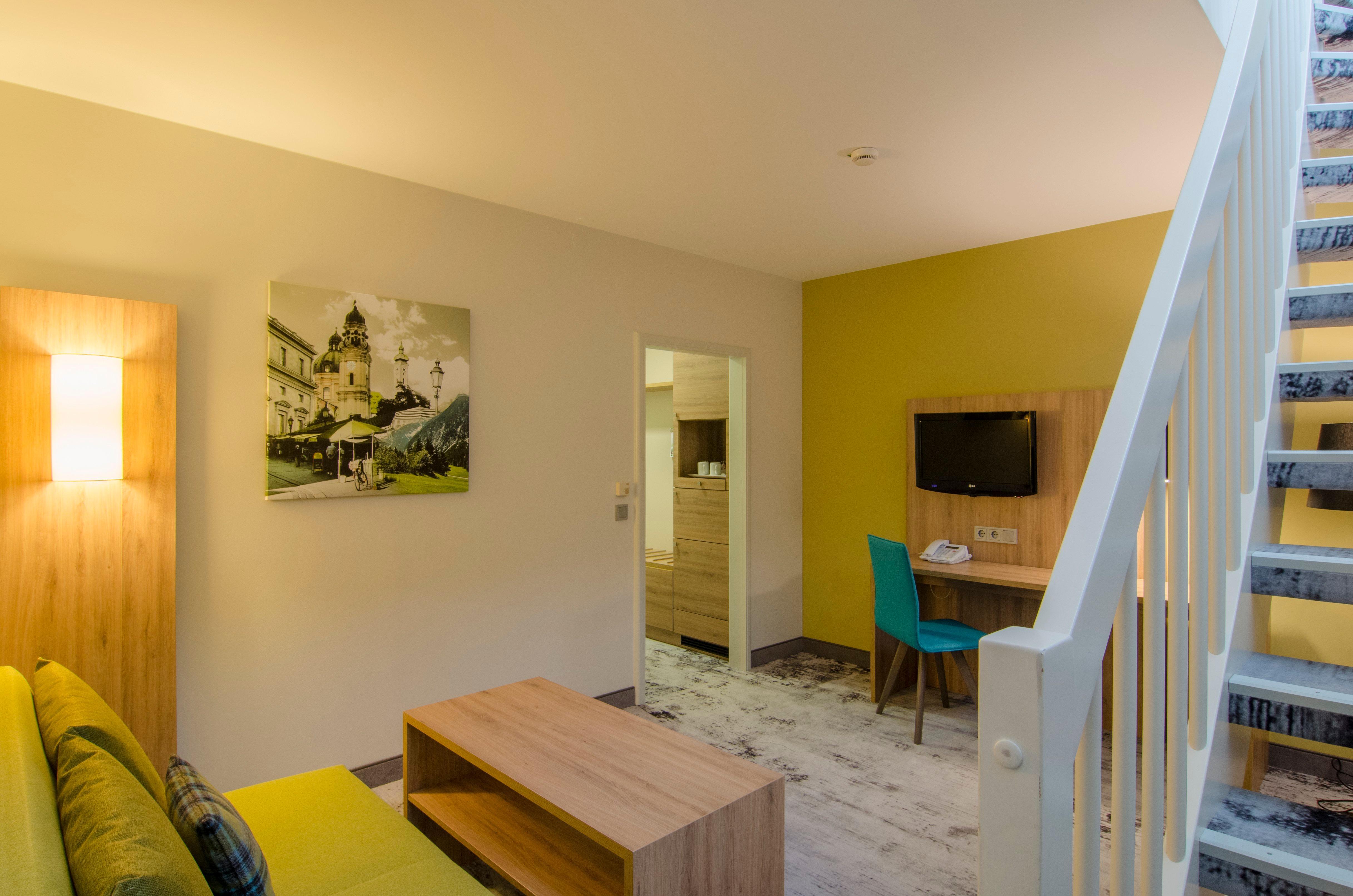 Holiday Inn Munich Unterhaching By Ihg Екстер'єр фото