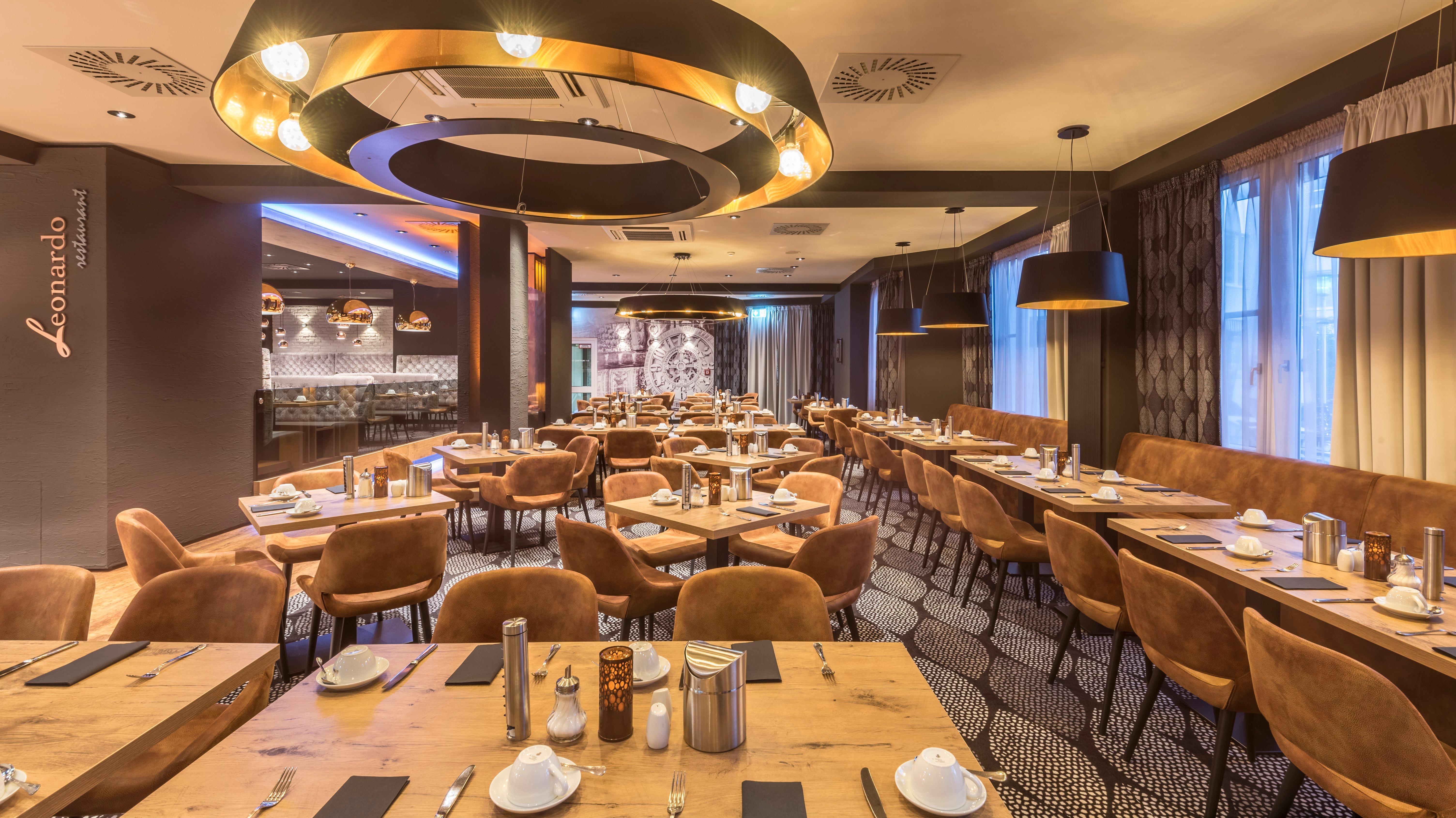 Holiday Inn Munich Unterhaching By Ihg Екстер'єр фото