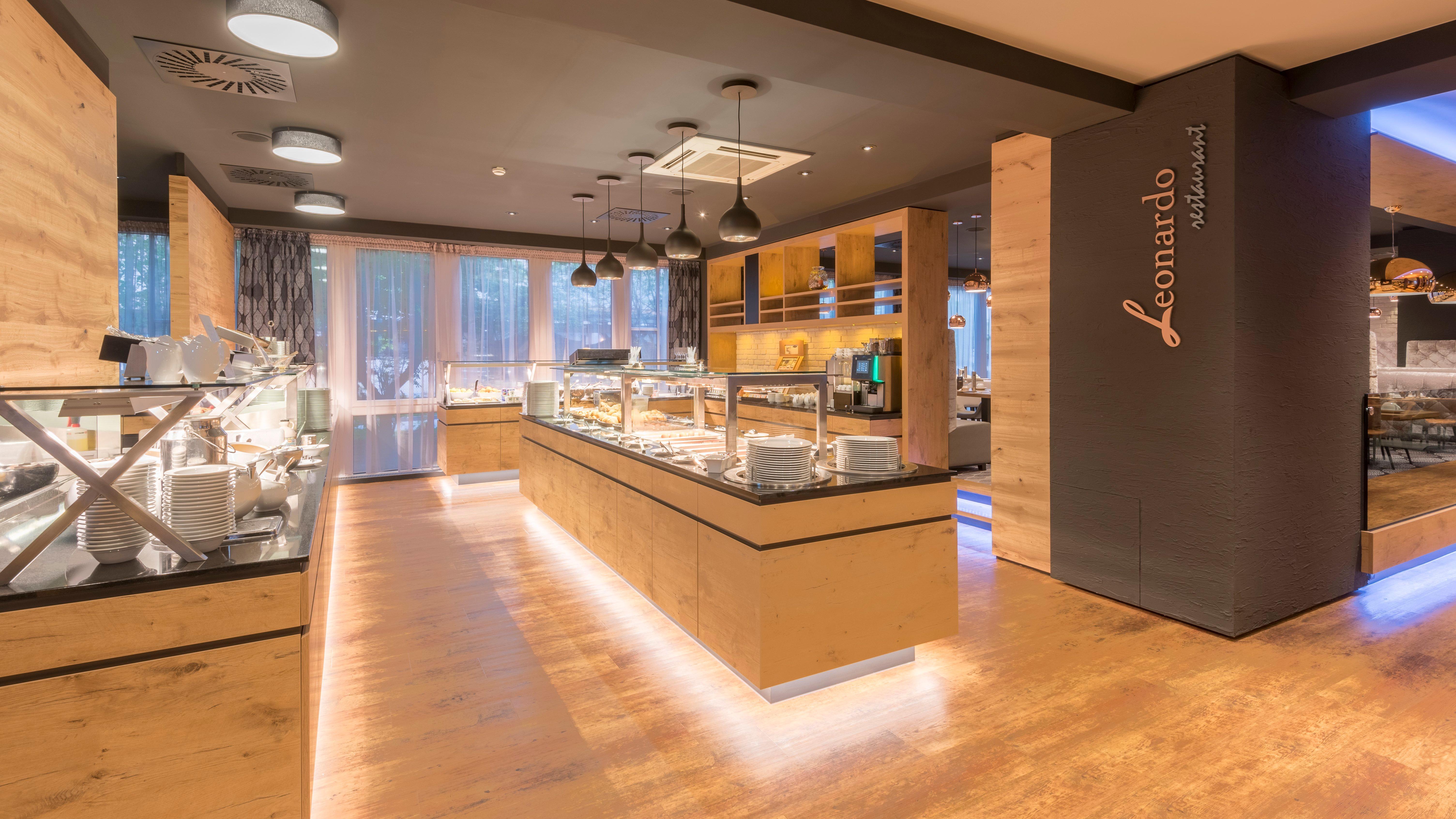 Holiday Inn Munich Unterhaching By Ihg Екстер'єр фото