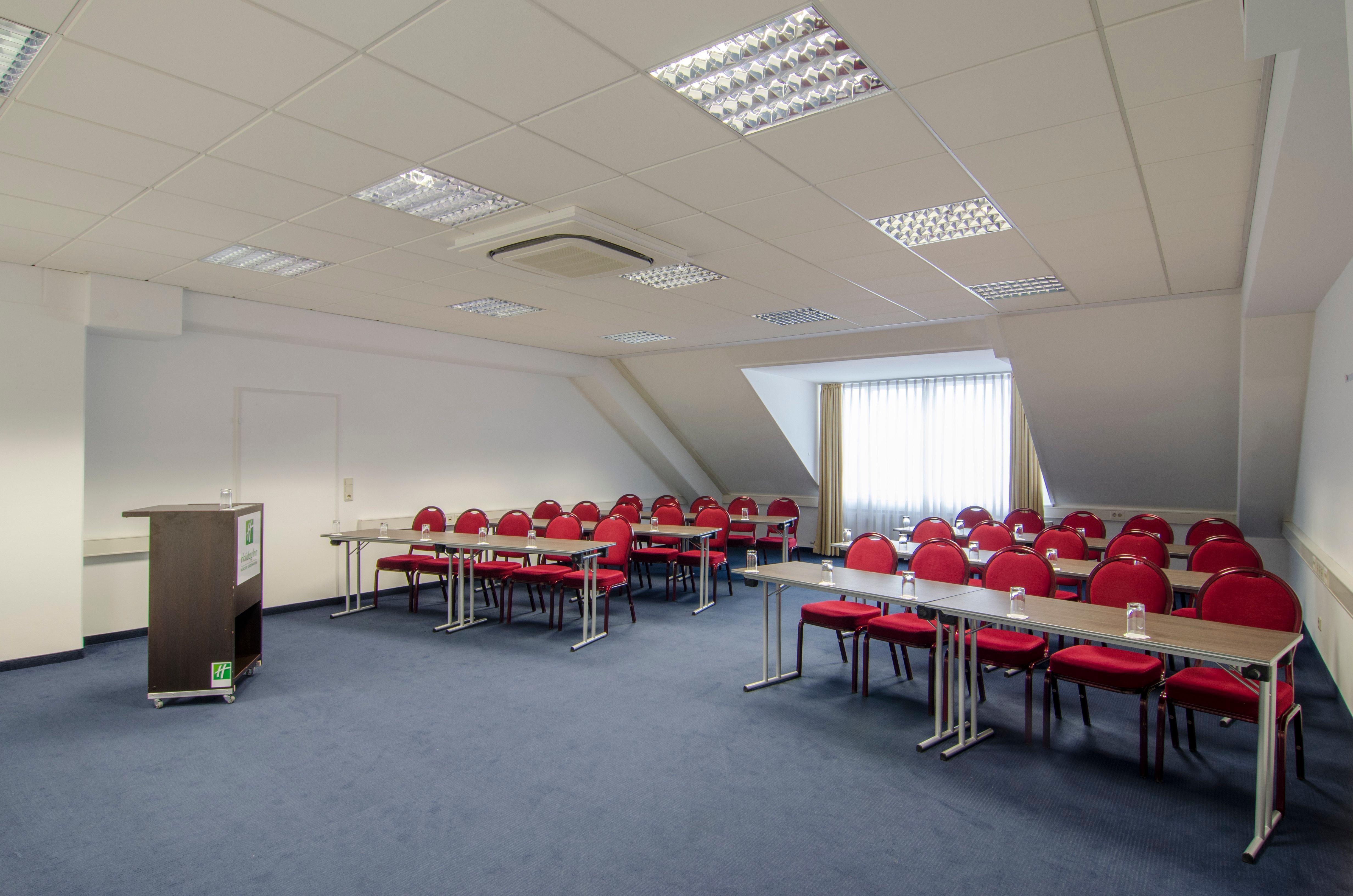 Holiday Inn Munich Unterhaching By Ihg Екстер'єр фото