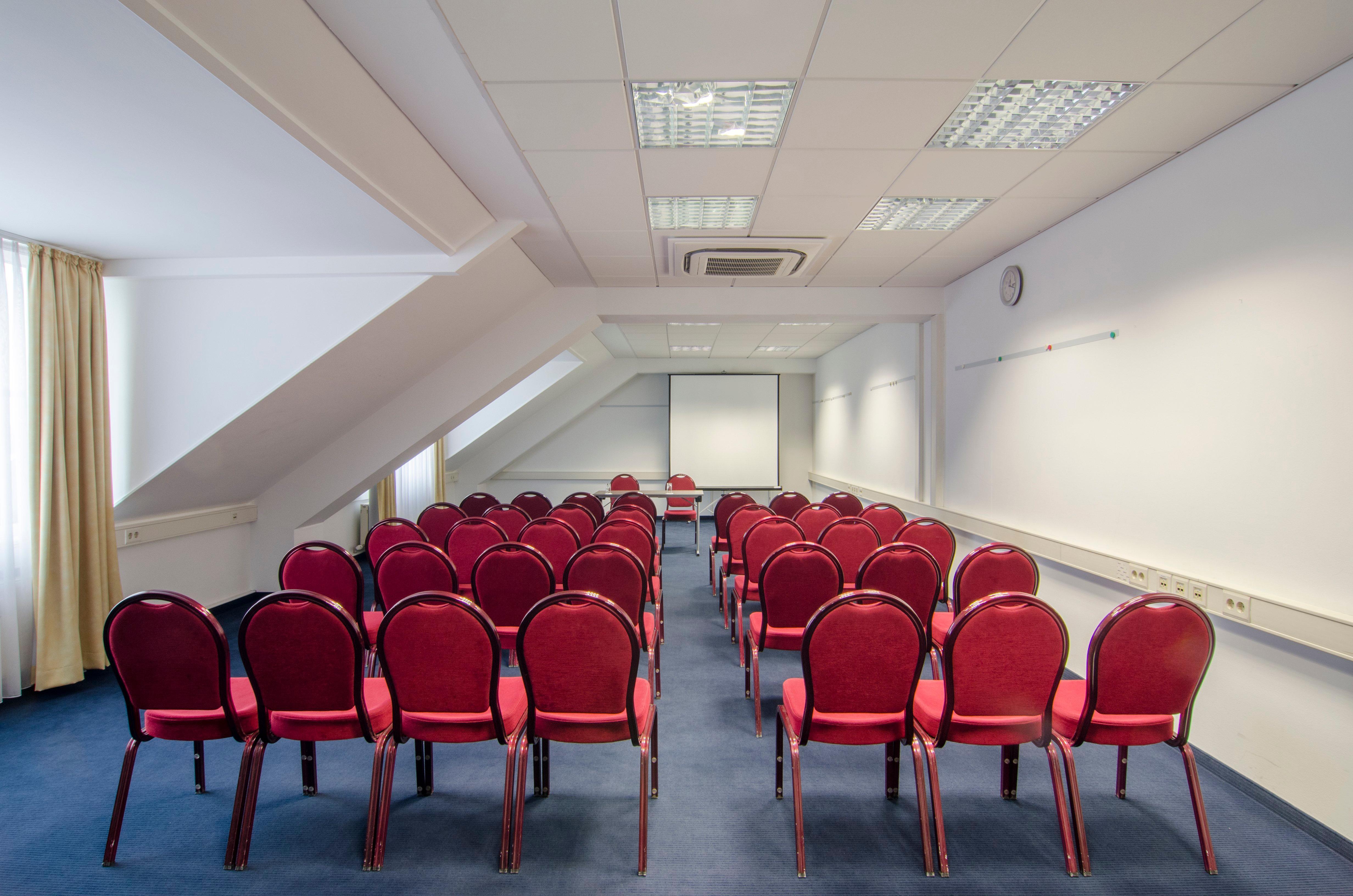 Holiday Inn Munich Unterhaching By Ihg Екстер'єр фото